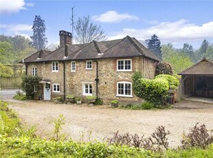 4 Bedroom Detached House For Sale In Haslemere, Surrey