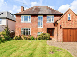 4 Bedroom Detached House For Sale In Stoke D'abernon, Cobham
