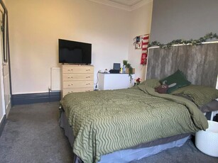 4 Bedroom Property To Rent