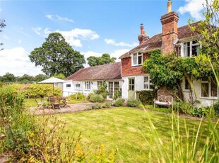 4 Bedroom Semi-detached House For Sale In Cranbrook, Kent