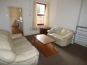 4 Bedroom Terraced House For Rent In Leicester