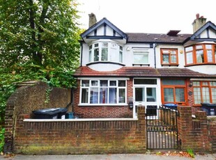5 Bedroom End Of Terrace House For Sale In Croydon