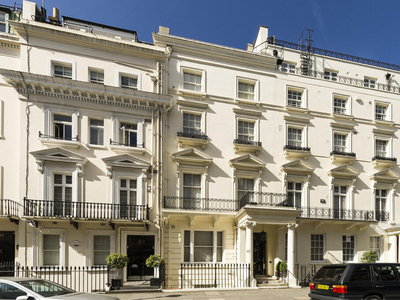 10 bedroom terraced house for sale in Lowndes Street, London, SW1X
