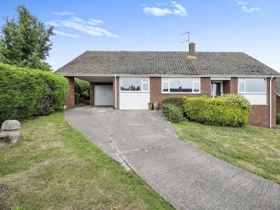 3 bedroom detached bungalow for sale in Yew Tree Drive, Bawtry, DONCASTER, DN10