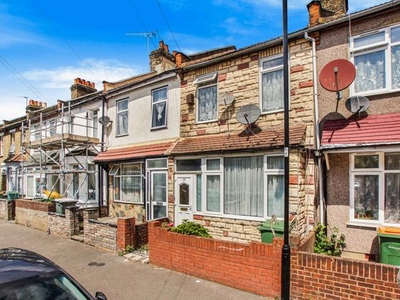 3 bedroom house for sale London, E6 2NF