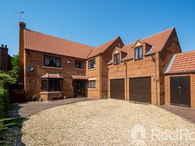 5 bedroom detached house for sale in Mill Lane, Adwick-Le-Street, Doncaster, South Yorkshire, DN6