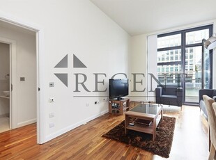 1 bedroom apartment for rent in Discovery Dock West, South Quay Square, E14
