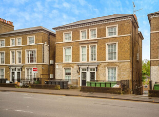 1 bedroom apartment for sale in Ashford Road, Maidstone, ME14
