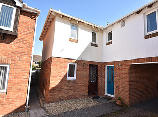 1 bedroom end of terrace house for sale in Chantry Meadow, Alphington, Exeter, EX2