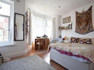 1 bedroom flat for rent in Brithdir Street, Cathays, CF24