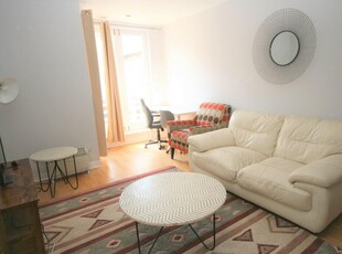 1 bedroom flat for rent in Ingram Street, 1 Bed Furnished Apartment , Merchant City - Available 25/07/2024, G1