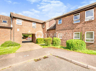 1 bedroom flat for rent in Shepperton Close, Chatham, Kent, ME5