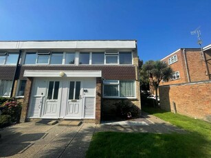 1 bedroom flat for sale in College Gardens, Worthing, BN11