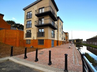 1 bedroom flat for sale in Quayside, Joiners Square, Stoke-on-Trent, ST1