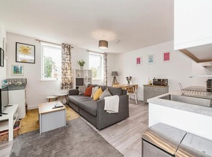 1 bedroom flat for sale in Victoria Street, Basingstoke, RG21