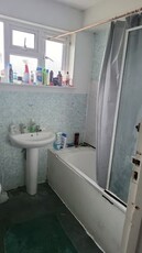 1 bedroom flat share to rent Wembley, HA9 8TE