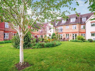 1 Bedroom Retirement Apartment For Sale in Brackley, Northamptonshire