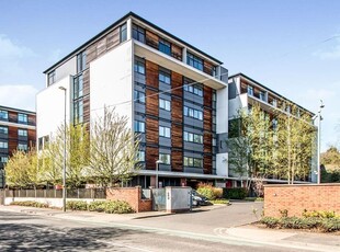 2 bedroom apartment for rent in Broadway, Salford, M50