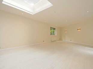 2 bedroom apartment for rent in Hall Road, St John`s Wood, NW8