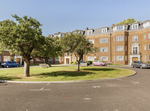 2 bedroom apartment for rent in The Avenue, Worcester Park KT4