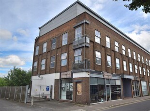 2 bedroom apartment for sale in Baddow Road, Chelmsford, CM2
