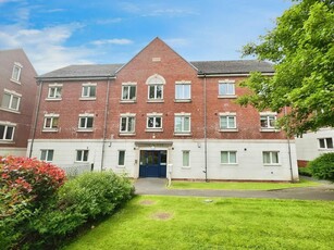 2 bedroom apartment for sale in Birches Rise, Stoke-on-Trent, Staffordshire, ST1