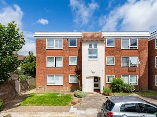 2 bedroom apartment for sale in Downview Road, Worthing, BN11