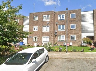 2 bedroom apartment for sale in Hale Close, Ipswich, Suffolk, IP2