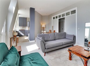 2 bedroom apartment for sale in Lizanne Court, 4-14 Mount Sion, Tunbridge Wells, Kent, TN1