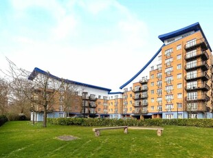 2 bedroom apartment for sale in Luscinia View, Napier Road, Reading, Berkshire, RG1