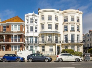 2 bedroom apartment for sale in Marine Parade, Brighton, BN2