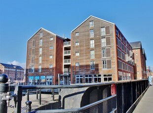 2 bedroom apartment for sale in Merchants Quay, Gloucester Docks, GL1