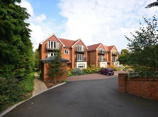 2 bedroom apartment for sale in Pinewood House, Epsom Road, Christchurch, GU1