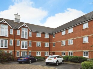 2 bedroom apartment for sale in Searle Close, Chelmsford, CM2