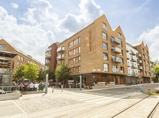2 bedroom apartment for sale in Wapping Wharf, Bristol, BS1