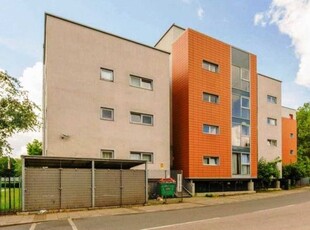 2 bedroom apartment to rent London, E16 4LG