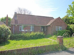 2 bedroom detached house for sale in Downs Road, Willingdon, BN22 0JH, BN22