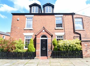 2 bedroom end of terrace house for sale in Davenfield Road, Didsbury, Manchester, M20