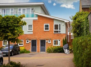 2 bedroom end of terrace house for sale in St. Johns Close, Tunbridge Wells, Kent, TN4