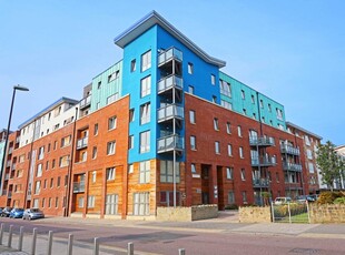 2 bedroom flat for rent in Crown and Anchor House , New Kingsley Road, Temple Quay, BS2