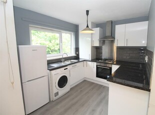 2 bedroom flat for rent in Hollybush Heights, Cardiff, CF23 7HF, CF23