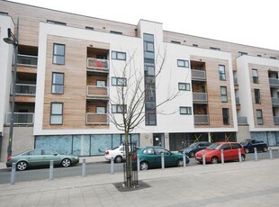 2 bedroom flat for rent in Life Building , M15