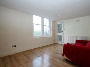 2 bedroom flat for rent in Sydenham Road, Sydenham, SE26