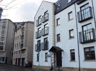 2 bedroom flat for rent in West Silvermills Lane, Stockbridge, Edinburgh, EH3