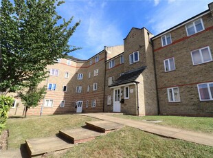 2 bedroom flat for sale in Evelyn Place, Chelmsford, Essex, CM1