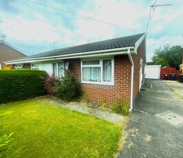 2 bedroom semi-detached bungalow for sale in Shrewsbury Way, Saltney, Chester, Cheshire, CH4 8BY, CH4