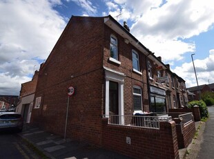 2 bedroom terraced house for rent in Sealand Road, Chester, CH1