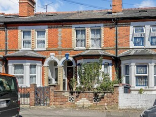2 bedroom terraced house for sale in 87 Radstock Road, Reading, Berkshire, RG1 3PR, RG1