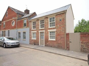 2 bedroom terraced house for sale in Chester Street, Oxford, Oxfordshire, OX4