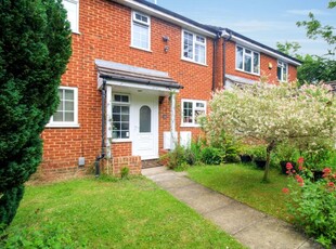 2 bedroom terraced house for sale in Durand Road, Earley, Reading, RG6